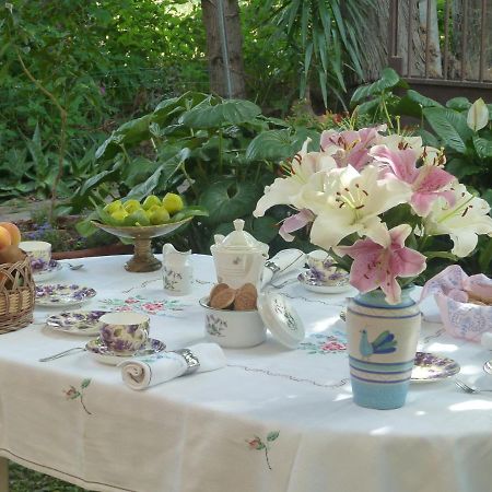 Bb Le Violette Acomodação com café da manhã Tortolì Exterior foto